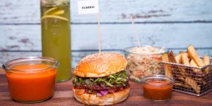 zestaw hamburger z dodatkami