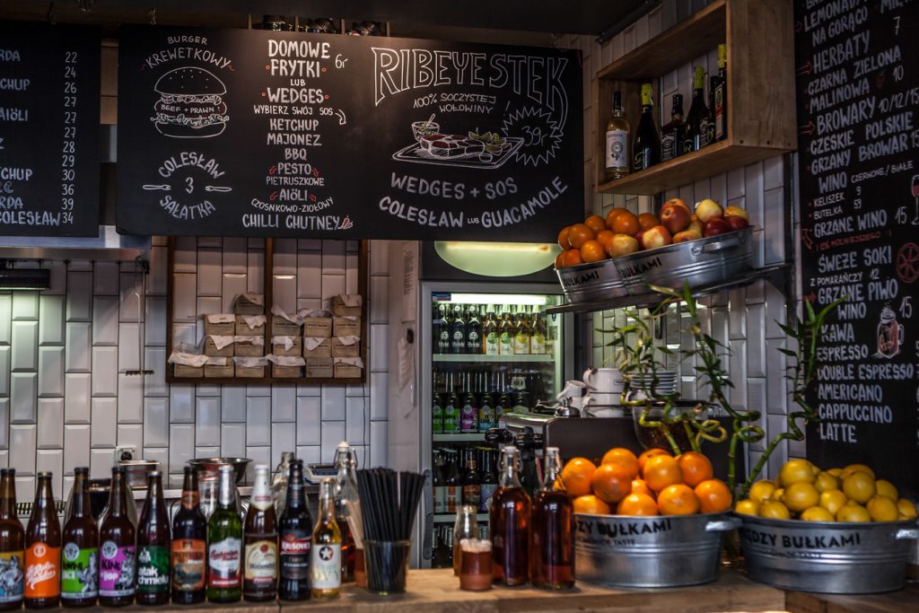 bar w Między Bułkami front