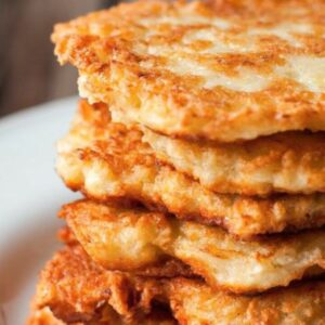 Burger z plackiem ziemniaczanym