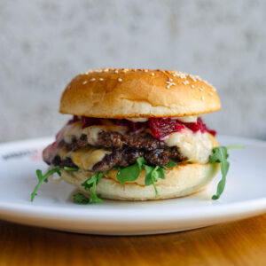 Smash burger w Warszawie – gdzie zjeść go w centrum?